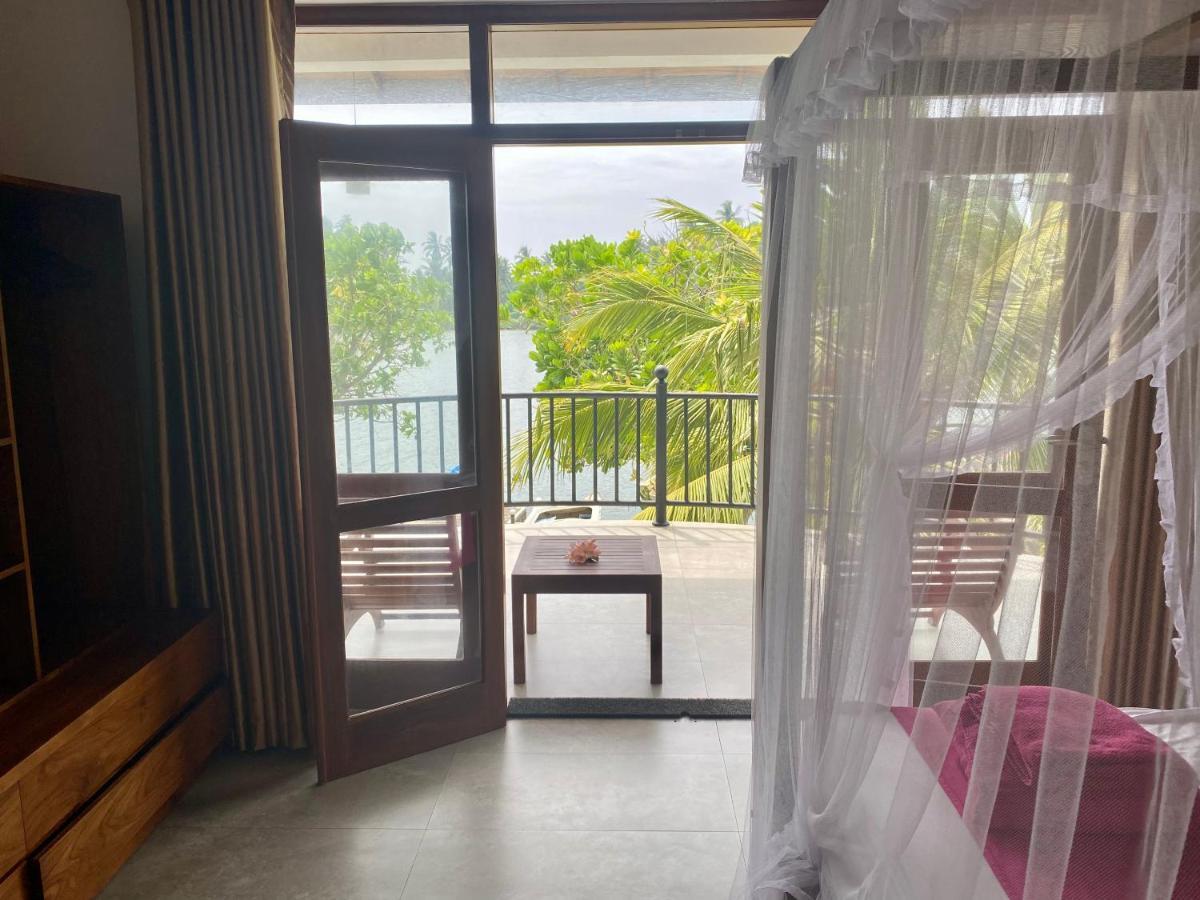 Villa Riverside Алутгама Экстерьер фото