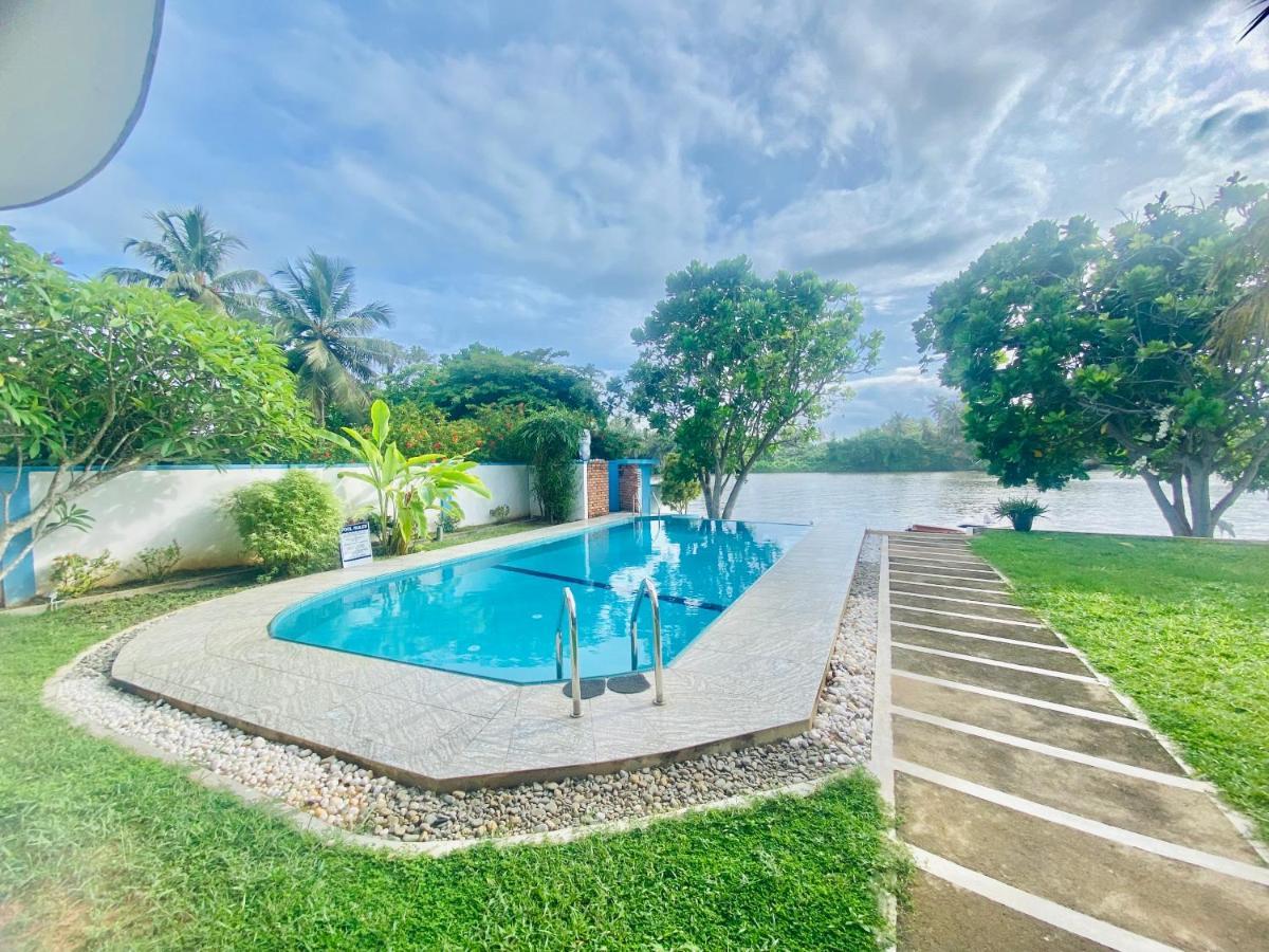 Villa Riverside Алутгама Экстерьер фото